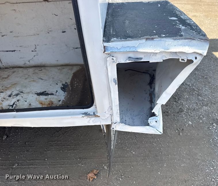 image for item EG2084 2012 Ford F-550 Super Duty utility / service truck