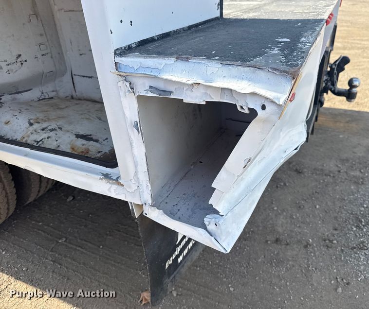 image for item EG2084 2012 Ford F-550 Super Duty utility / service truck