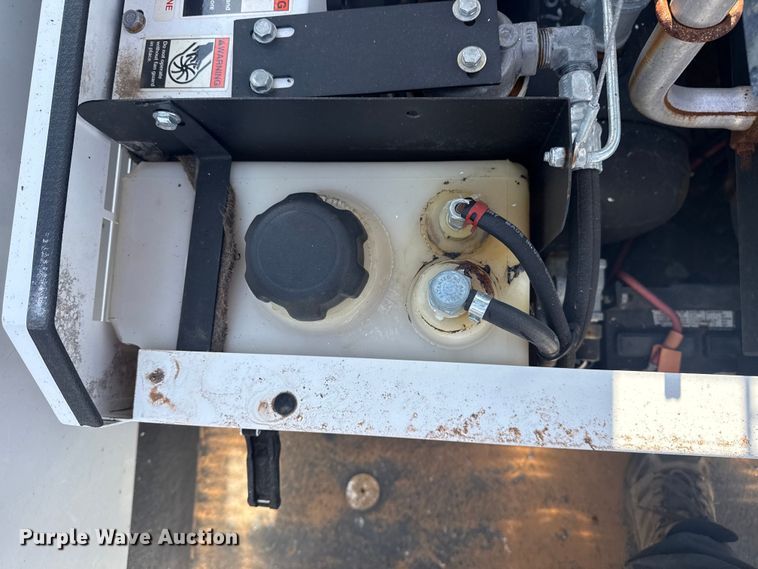 image for item EG2084 2012 Ford F-550 Super Duty utility / service truck