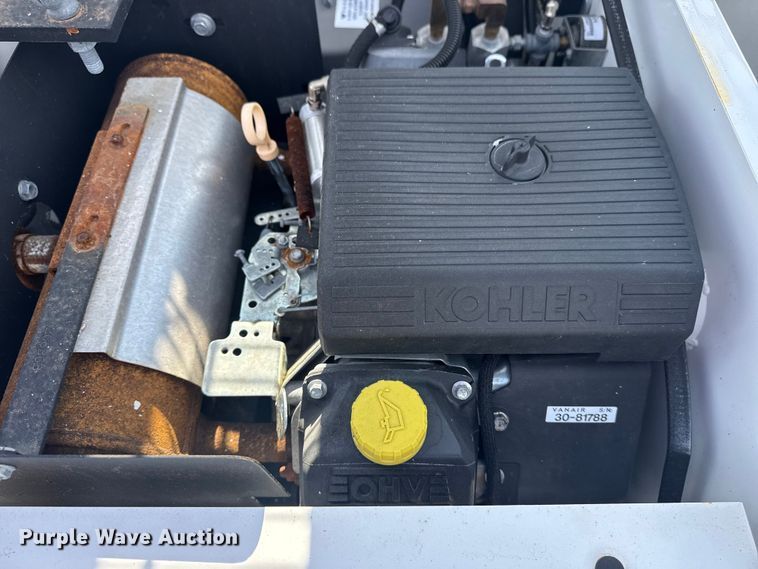 image for item EG2084 2012 Ford F-550 Super Duty utility / service truck