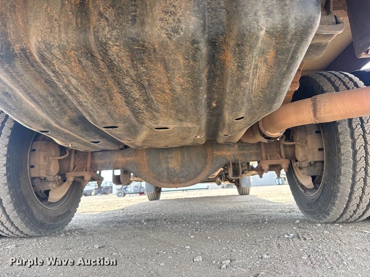 image for item EG2084 2012 Ford F-550 Super Duty utility / service truck