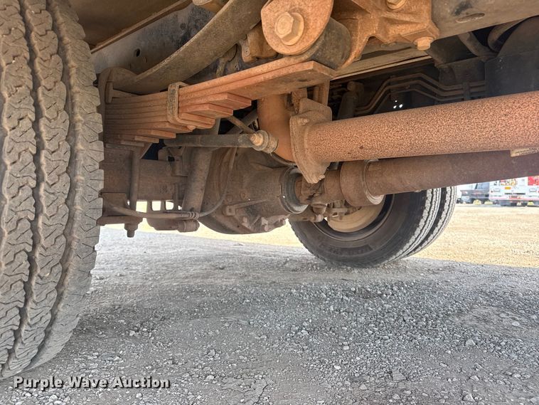 image for item EG2084 2012 Ford F-550 Super Duty utility / service truck