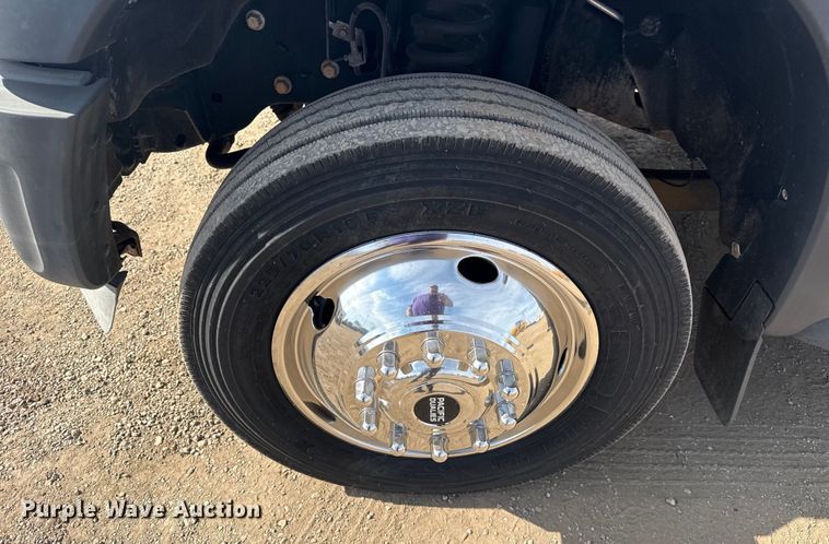 image for item EG2084 2012 Ford F-550 Super Duty utility / service truck