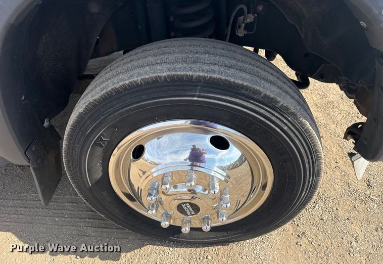 image for item EG2084 2012 Ford F-550 Super Duty utility / service truck