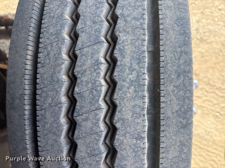 image for item EG2084 2012 Ford F-550 Super Duty utility / service truck