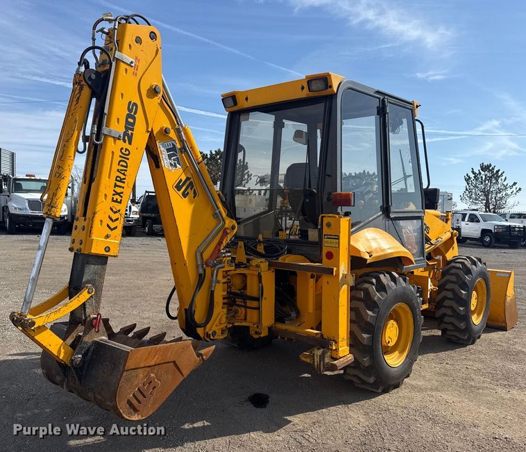 image for item EG2085 1995 JCB 210S backhoe
