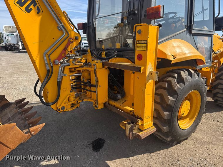 image for item EG2085 1995 JCB 210S backhoe