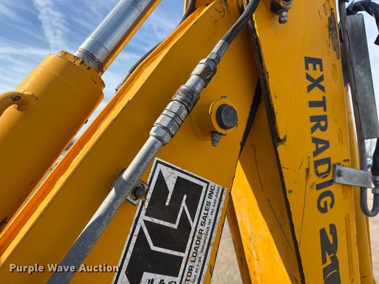 image for item EG2085 1995 JCB 210S backhoe