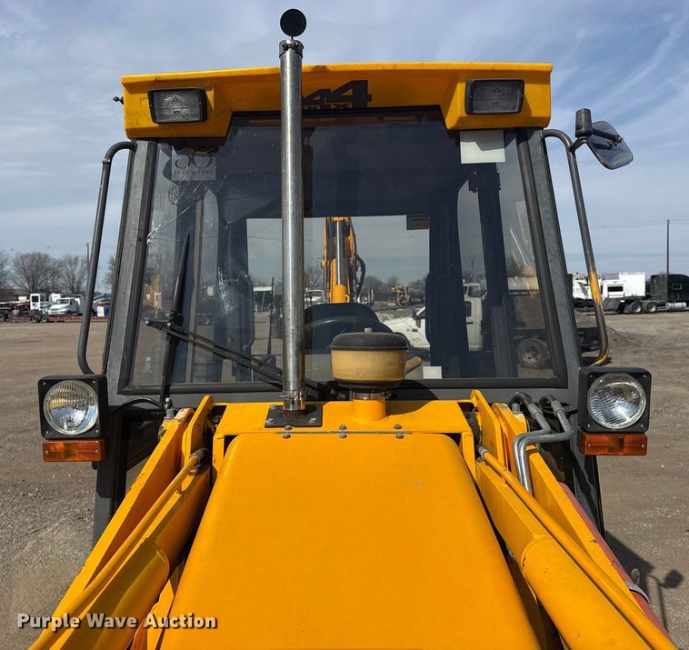 image for item EG2085 1995 JCB 210S backhoe