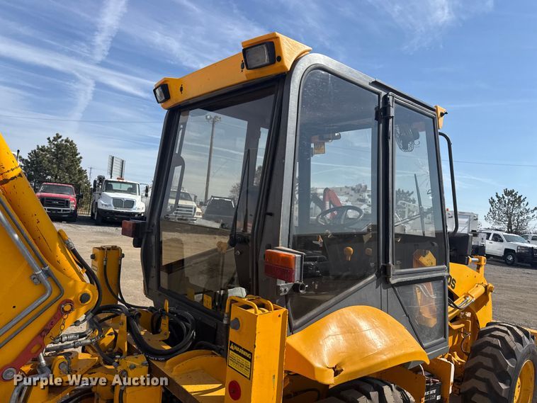 image for item EG2085 1995 JCB 210S backhoe