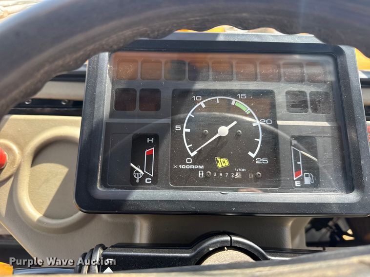 image for item EG2085 1995 JCB 210S backhoe