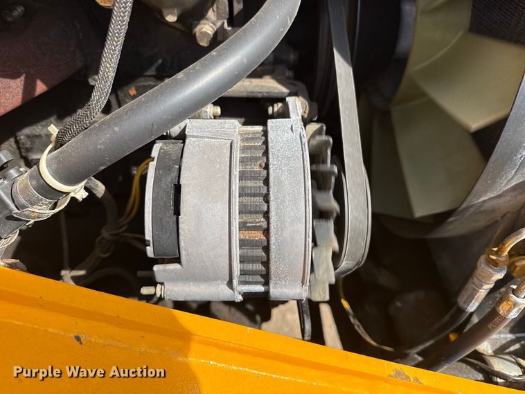 image for item EG2085 1995 JCB 210S backhoe