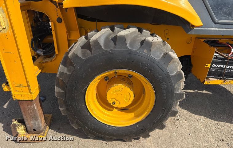 image for item EG2085 1995 JCB 210S backhoe