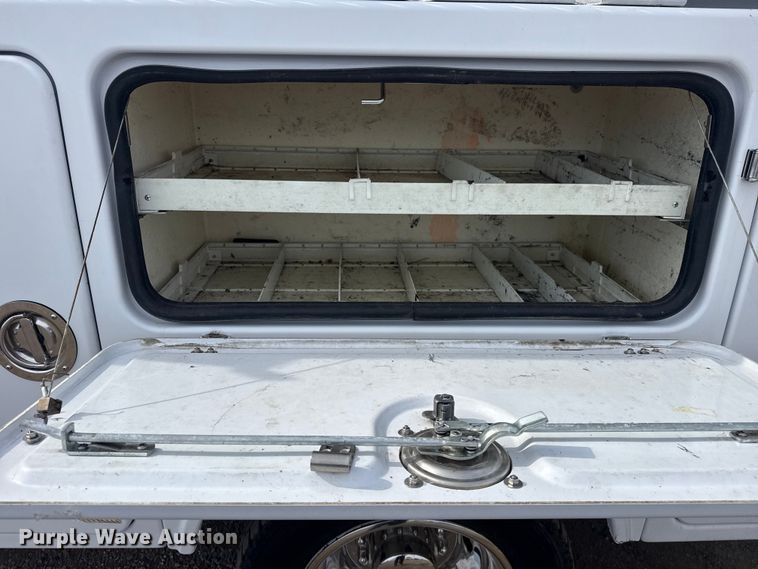 image for item EG2087 2012 Ford F450 Super Duty XL bucket truck