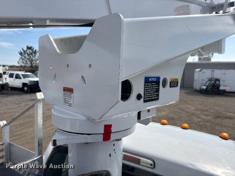 image for item EG2087 2012 Ford F450 Super Duty XL bucket truck