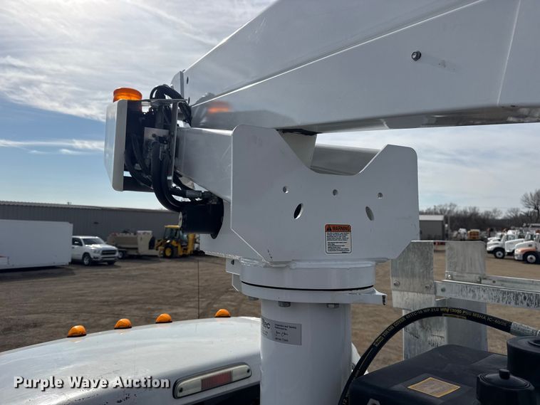 image for item EG2087 2012 Ford F450 Super Duty XL bucket truck