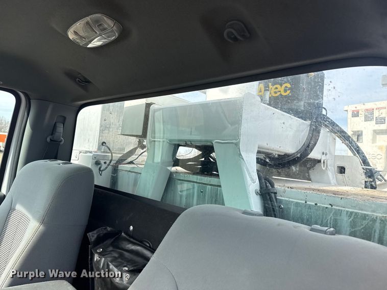 image for item EG2087 2012 Ford F450 Super Duty XL bucket truck