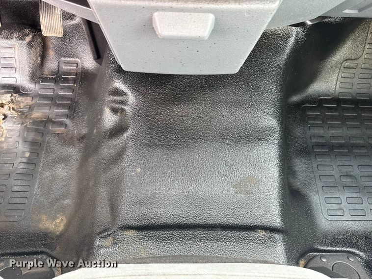 image for item EG2087 2012 Ford F450 Super Duty XL bucket truck