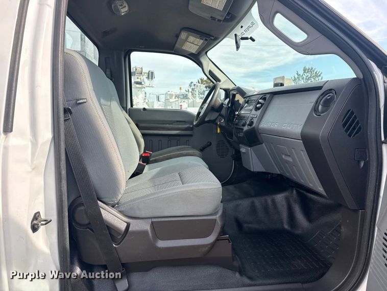 image for item EG2087 2012 Ford F450 Super Duty XL bucket truck