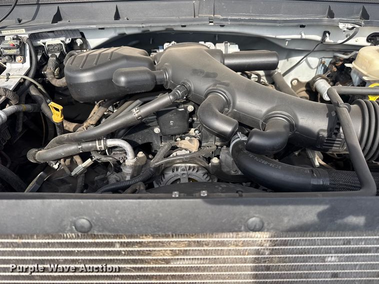 image for item EG2087 2012 Ford F450 Super Duty XL bucket truck