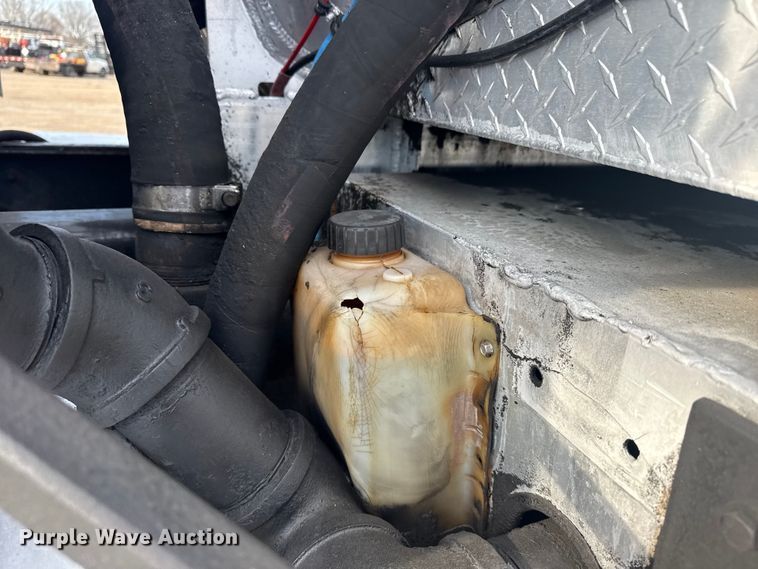 image for item EG2090 2014 Freightliner 114SD vacuum truck