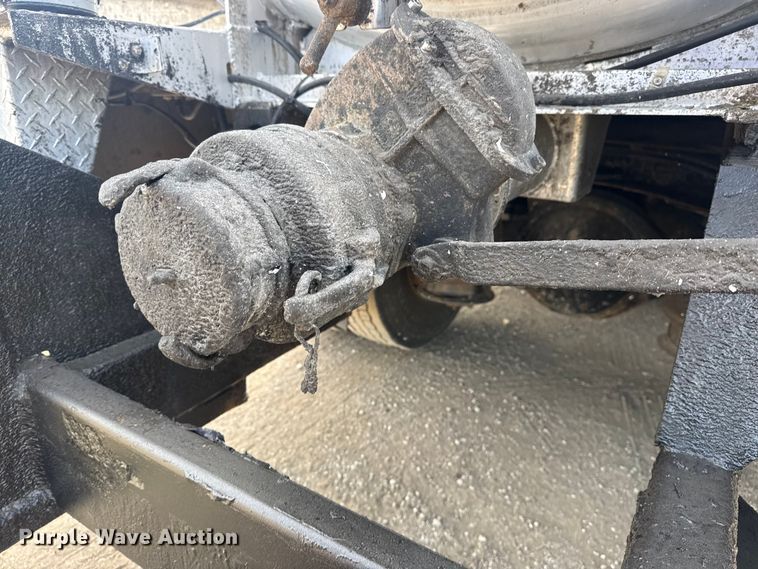 image for item EG2090 2014 Freightliner 114SD vacuum truck