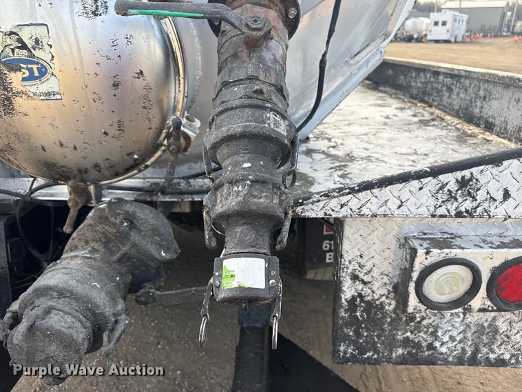 image for item EG2090 2014 Freightliner 114SD vacuum truck