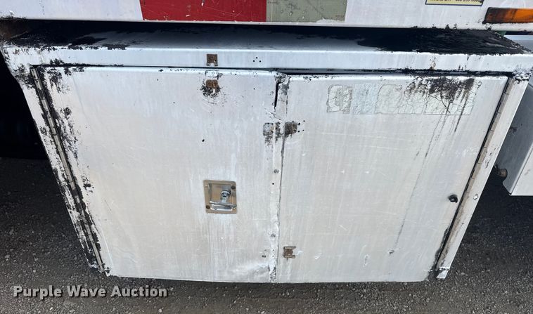 image for item EG2090 2014 Freightliner 114SD vacuum truck