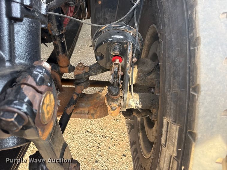 image for item EG2090 2014 Freightliner 114SD vacuum truck