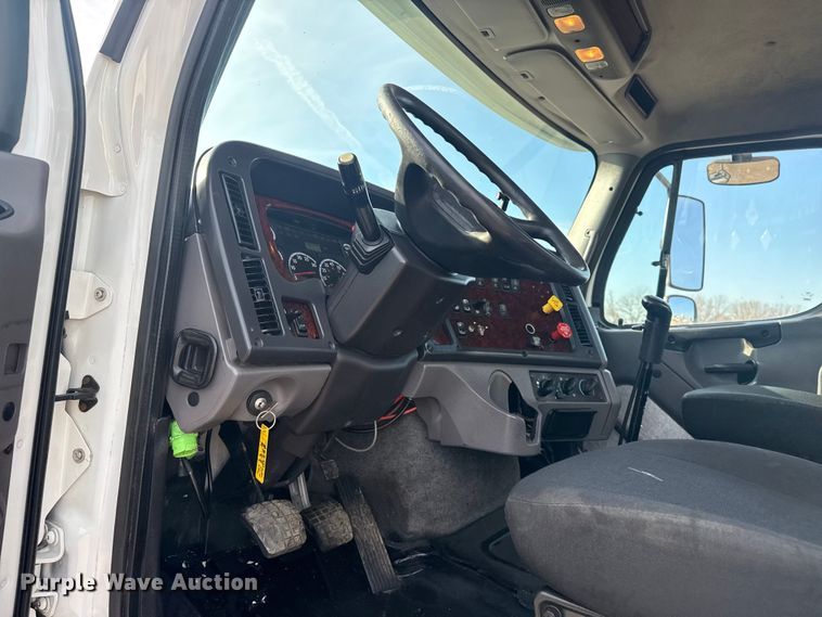 image for item EG2090 2014 Freightliner 114SD vacuum truck