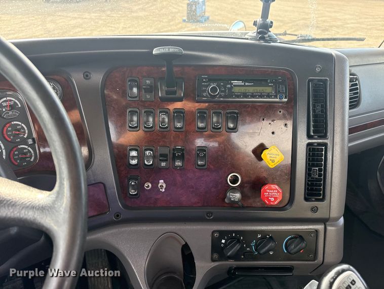 image for item EG2090 2014 Freightliner 114SD vacuum truck