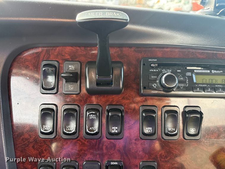 image for item EG2090 2014 Freightliner 114SD vacuum truck