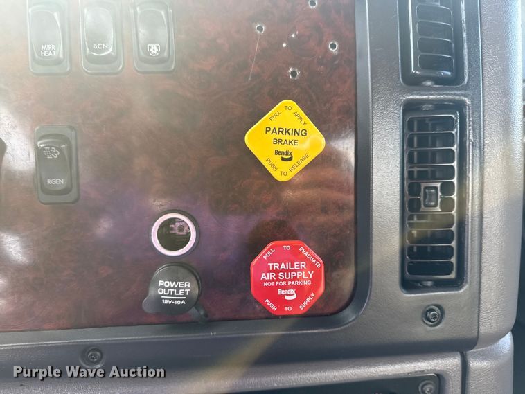 image for item EG2090 2014 Freightliner 114SD vacuum truck