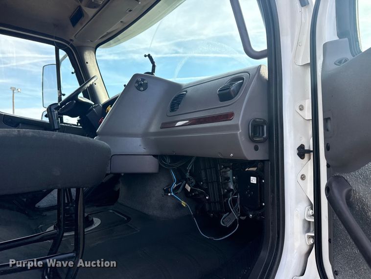 image for item EG2090 2014 Freightliner 114SD vacuum truck