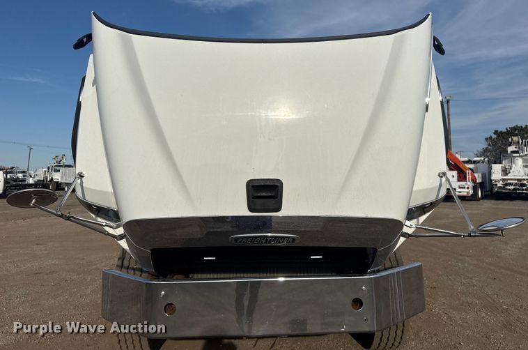 image for item EG2090 2014 Freightliner 114SD vacuum truck