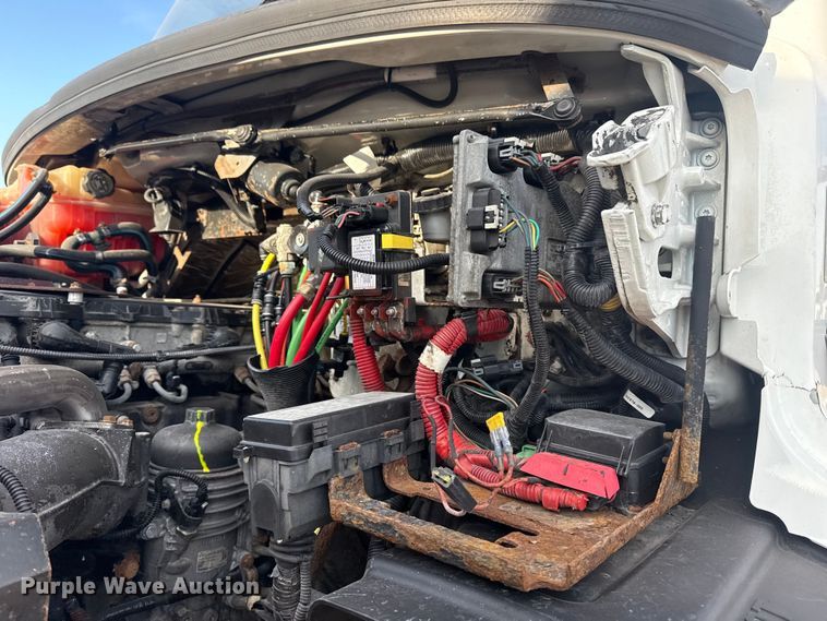 image for item EG2090 2014 Freightliner 114SD vacuum truck