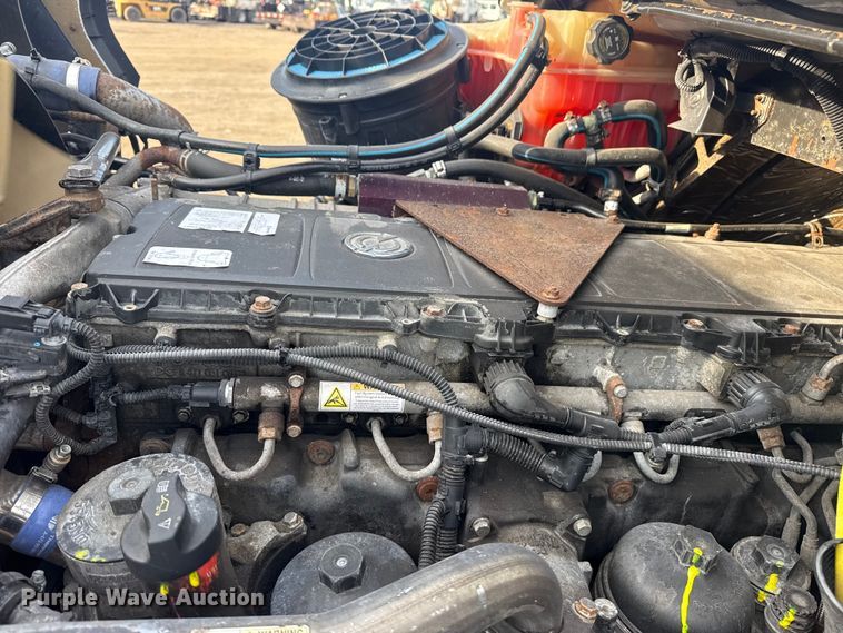 image for item EG2090 2014 Freightliner 114SD vacuum truck