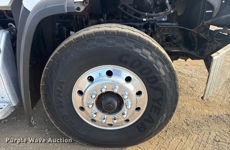 image for item EG2090 2014 Freightliner 114SD vacuum truck