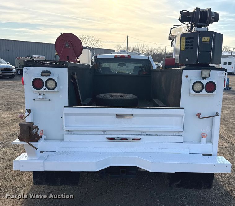 image for item EG2091 2018 Chevrolet 3500HD utility / service truck