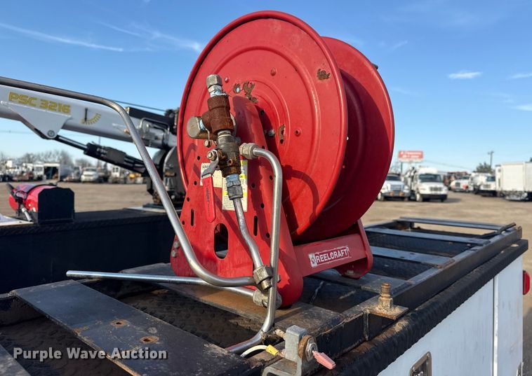 image for item EG2091 2018 Chevrolet 3500HD utility / service truck