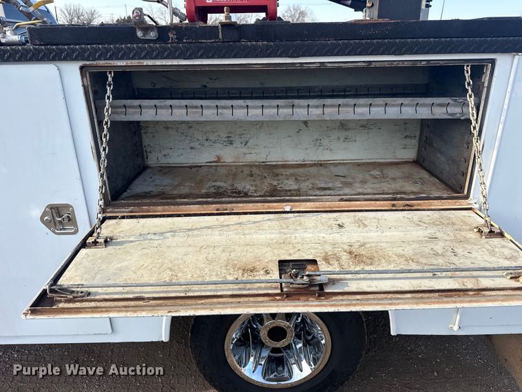 image for item EG2091 2018 Chevrolet 3500HD utility / service truck