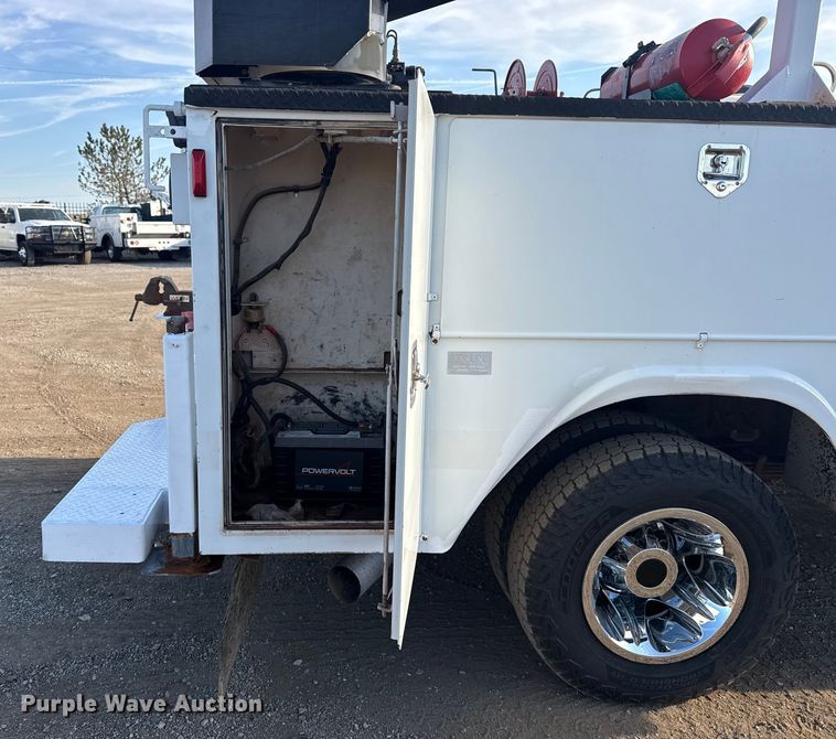 image for item EG2091 2018 Chevrolet 3500HD utility / service truck