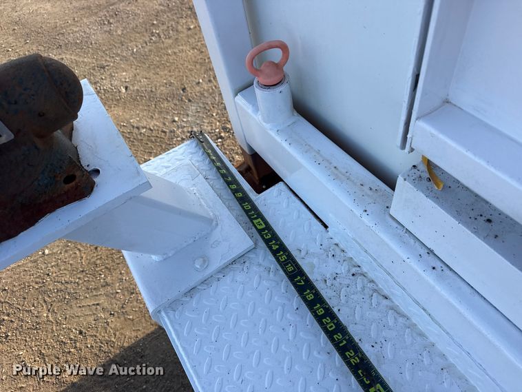 image for item EG2091 2018 Chevrolet 3500HD utility / service truck