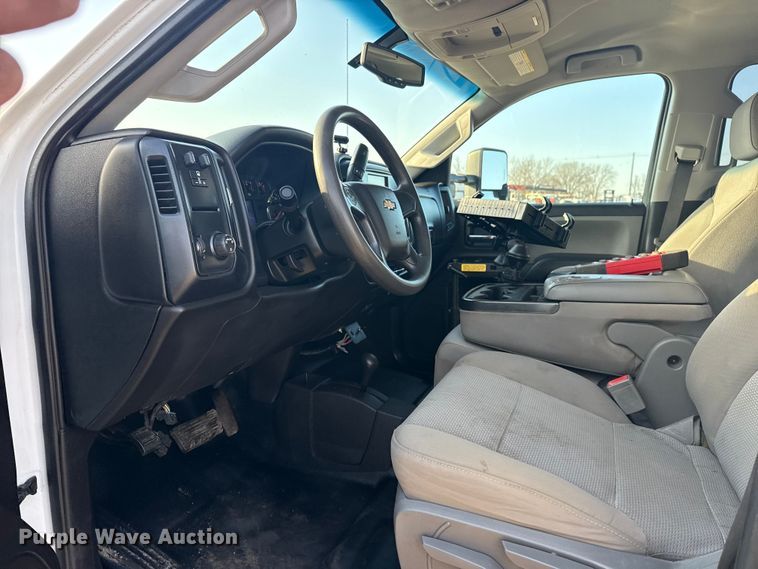 image for item EG2091 2018 Chevrolet 3500HD utility / service truck