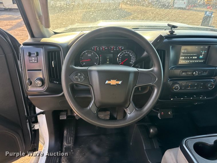 image for item EG2091 2018 Chevrolet 3500HD utility / service truck