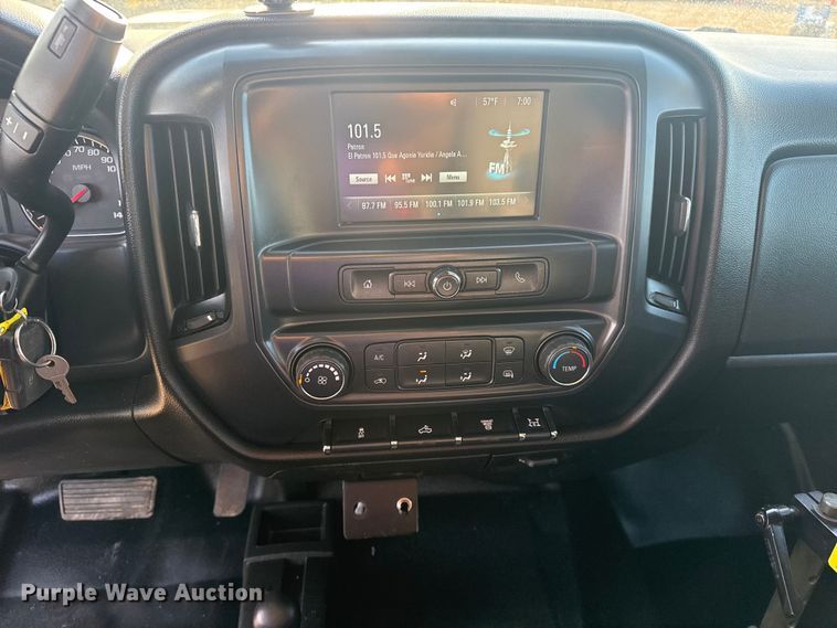 image for item EG2091 2018 Chevrolet 3500HD utility / service truck