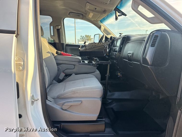 image for item EG2091 2018 Chevrolet 3500HD utility / service truck