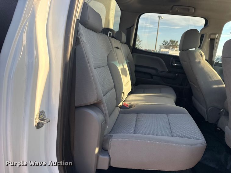 image for item EG2091 2018 Chevrolet 3500HD utility / service truck