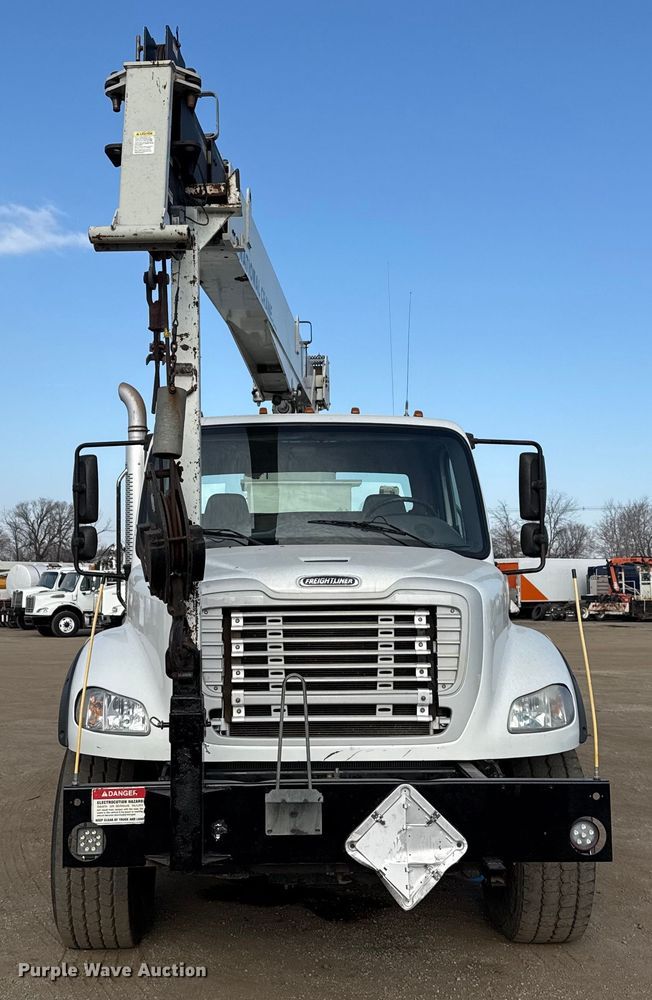 image for item EG2093 2012 Freightliner Business Class M2 crane truck
