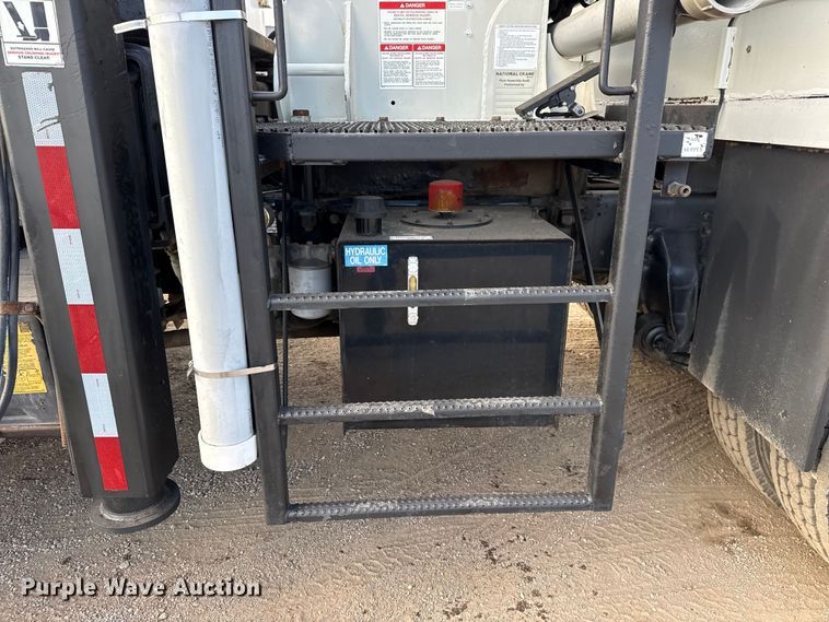 image for item EG2093 2012 Freightliner Business Class M2 crane truck